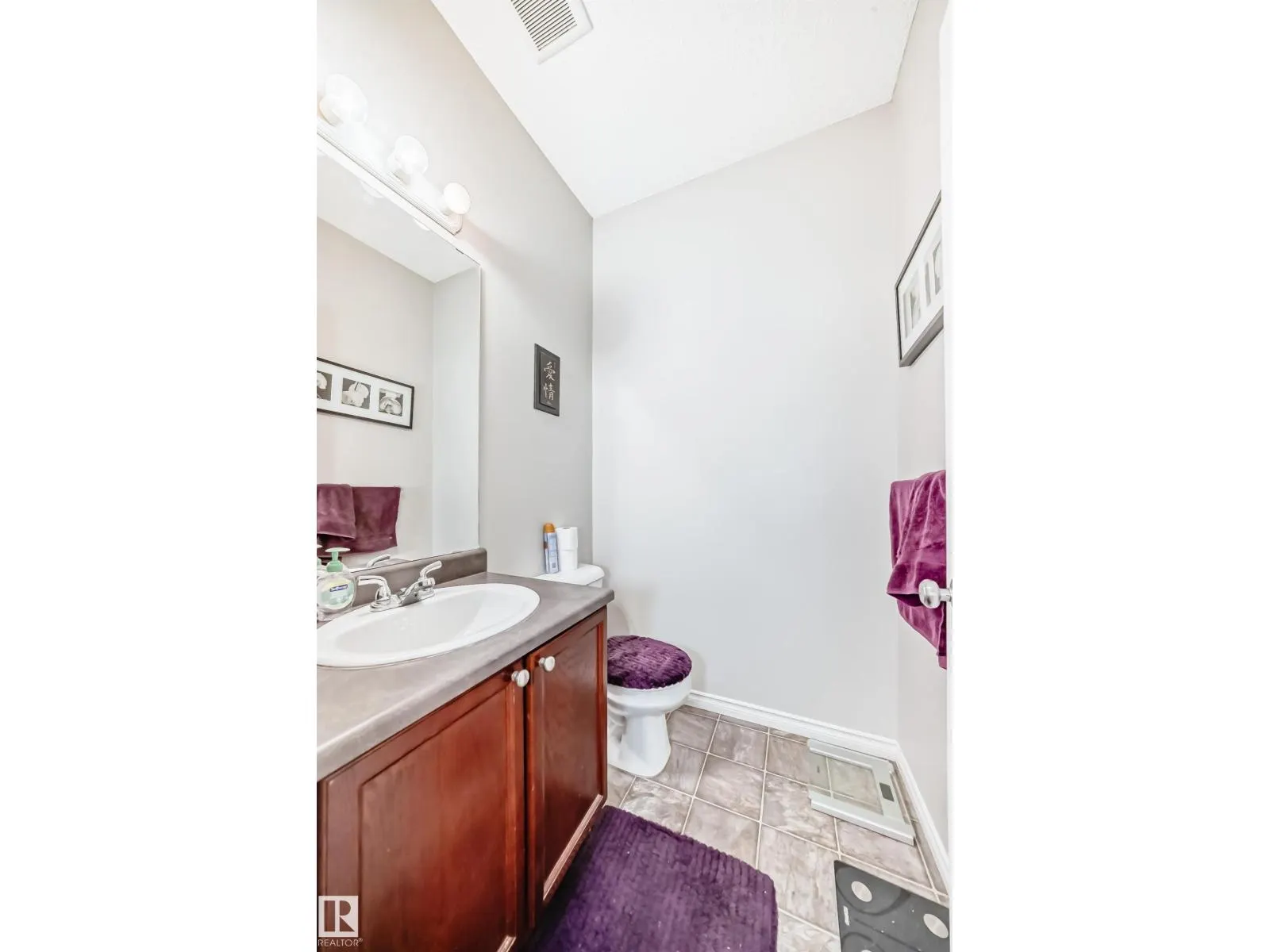 #115 3010 33 AV NW NW