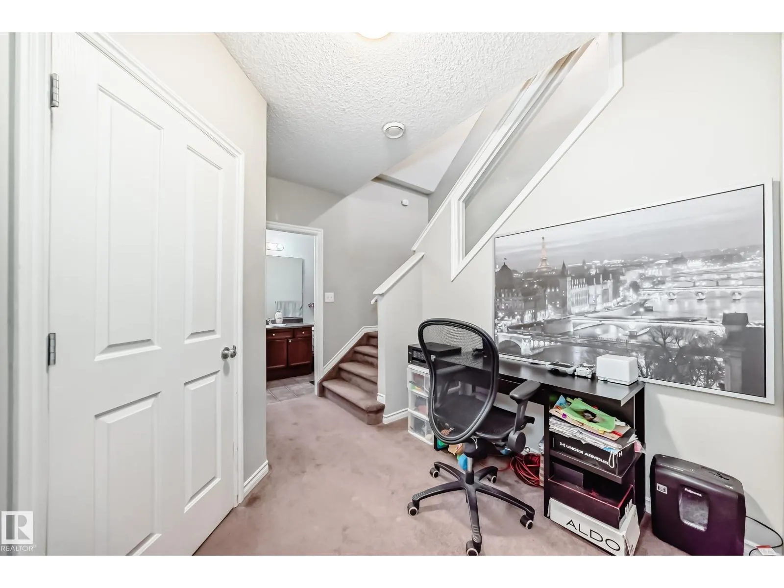 #115 3010 33 AV NW NW