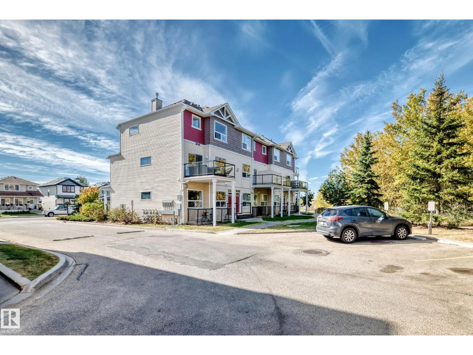 #115 3010 33 AV NW NW