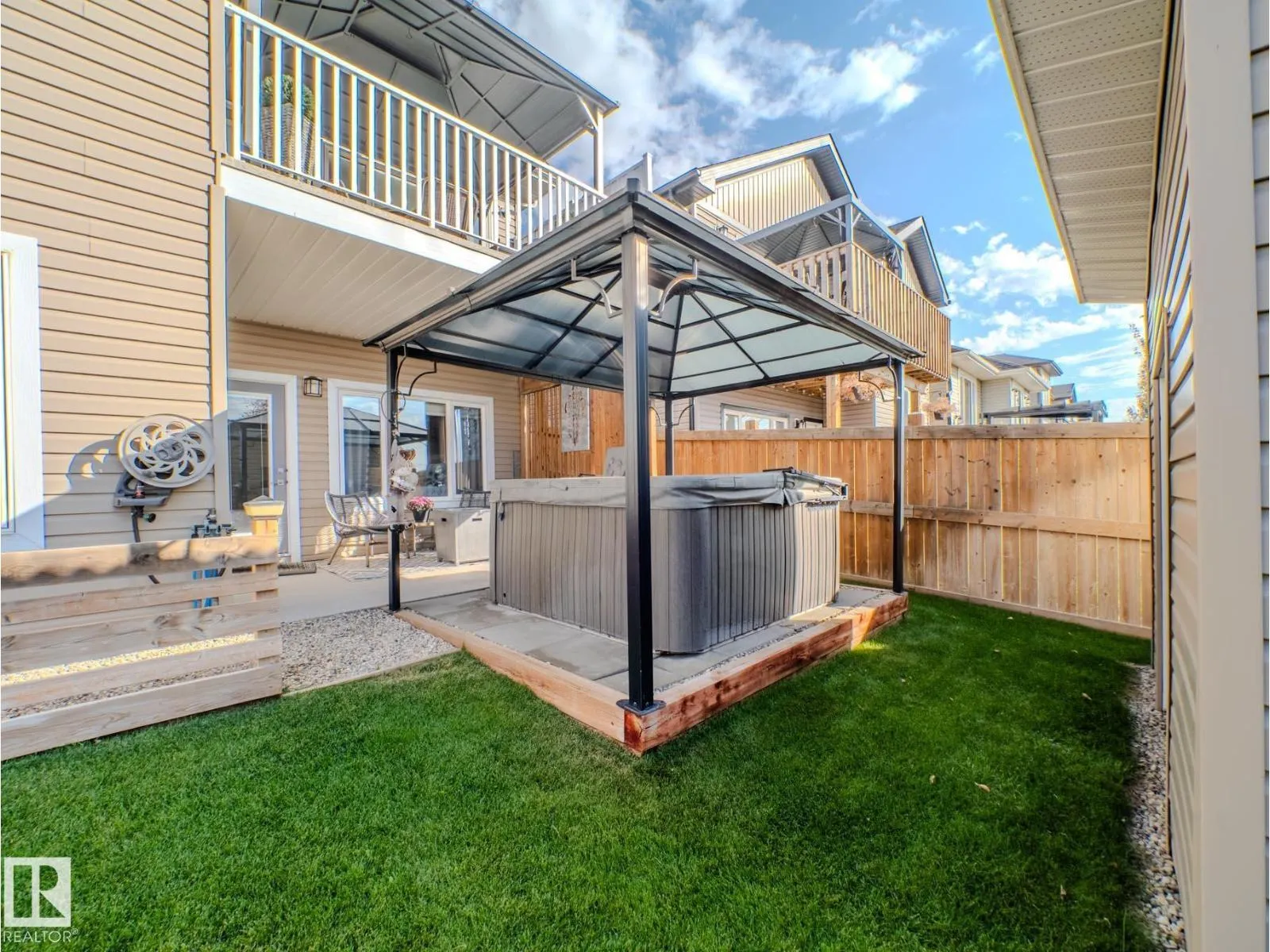 261 WESTBROOK WD