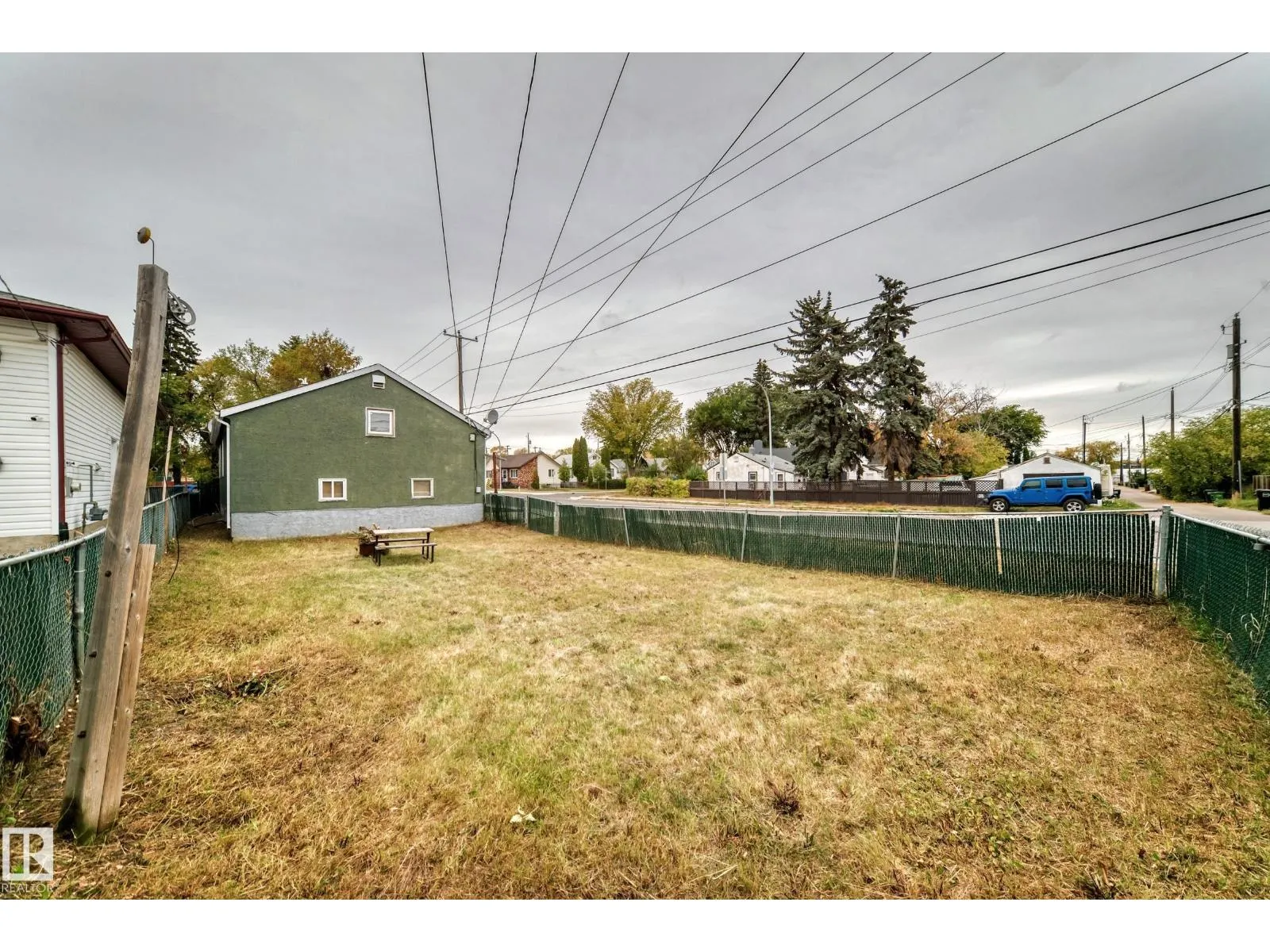 11951 77 ST NW NW