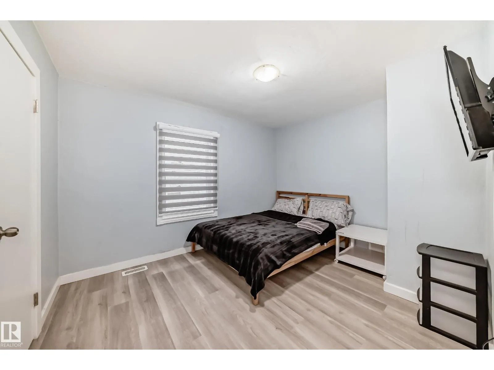 11951 77 ST NW NW