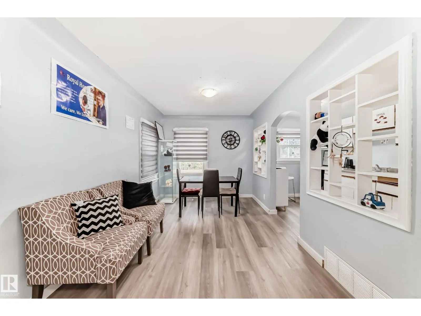 11951 77 ST NW NW