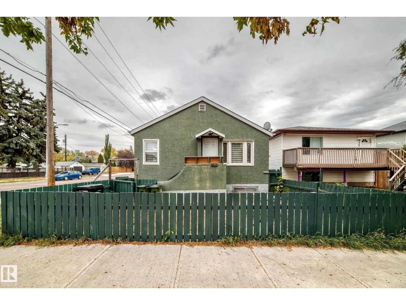 11951 77 ST NW NW