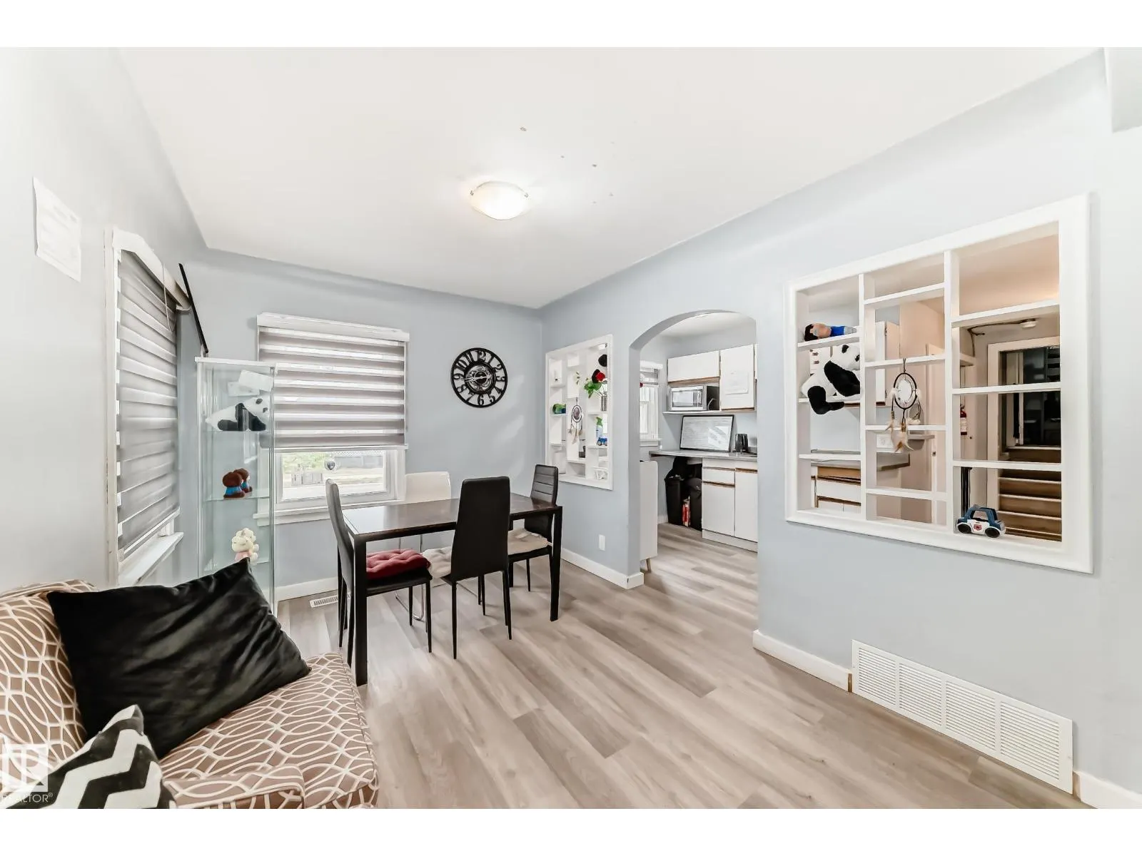 11951 77 ST NW NW