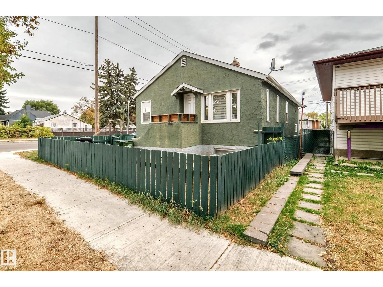 11951 77 ST NW NW