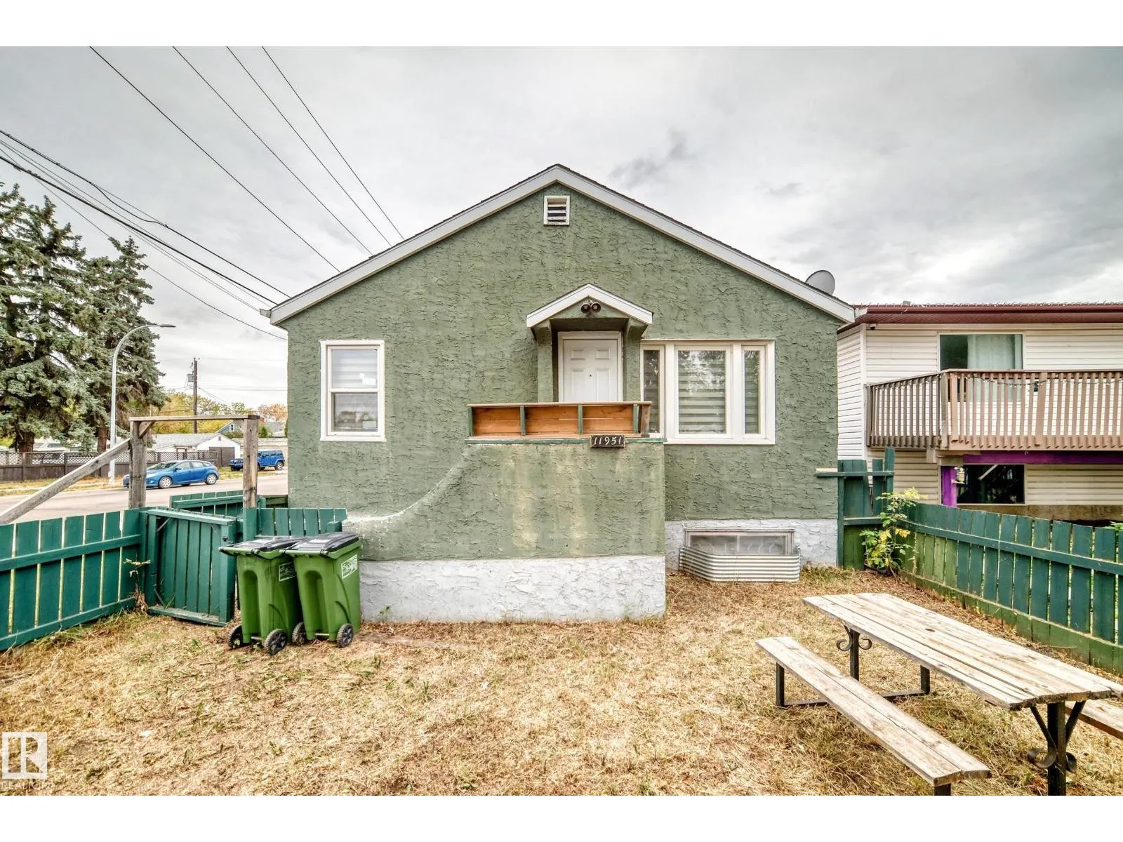 11951 77 ST NW NW