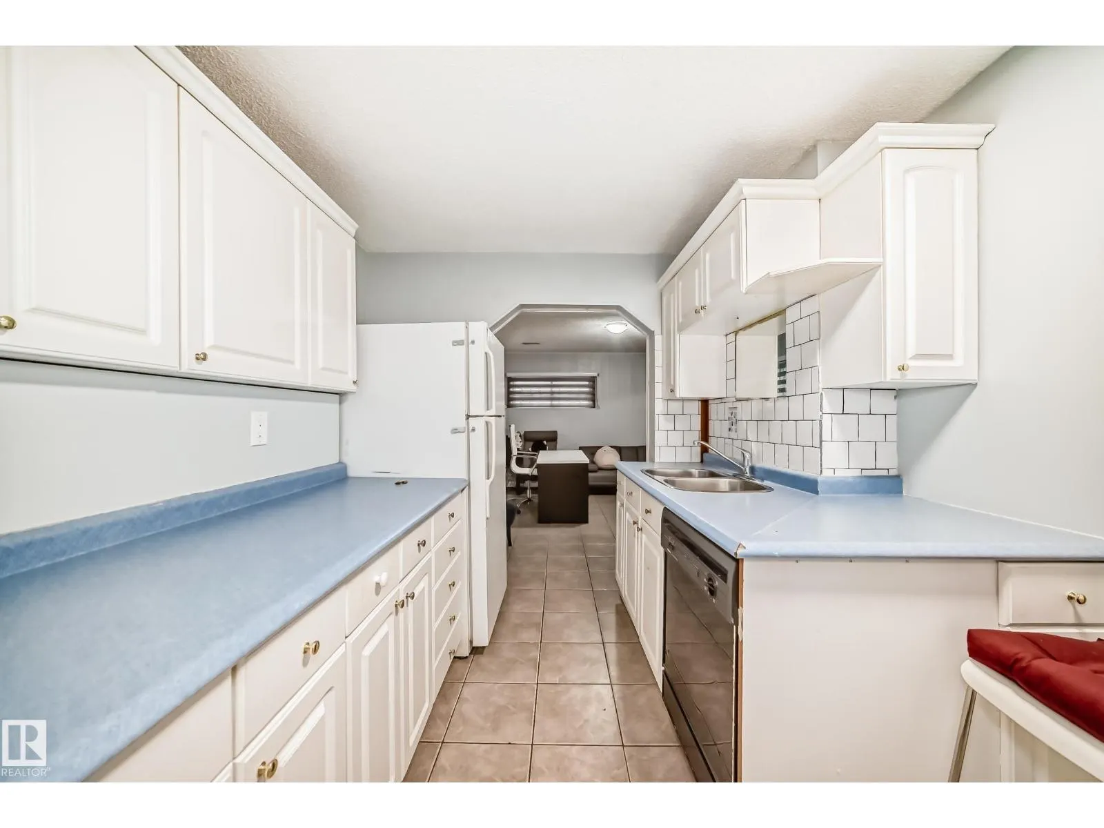 11951 77 ST NW NW