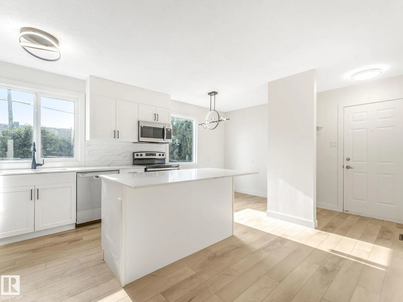 13211 95 ST NW