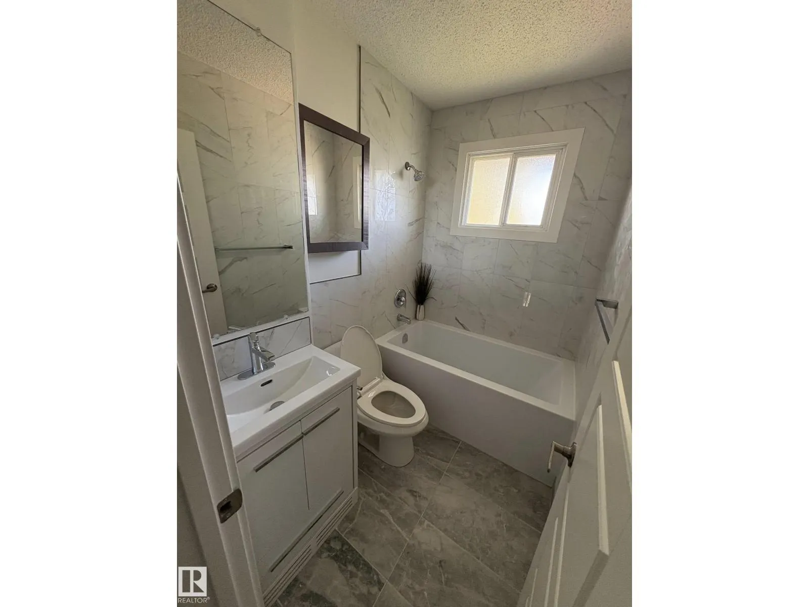 13211 95 ST NW