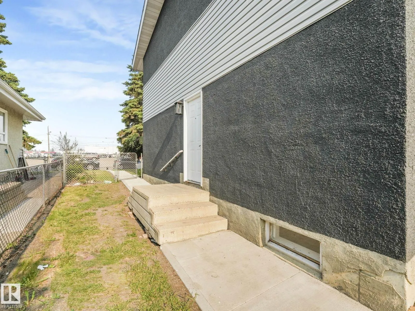 13211 95 ST NW