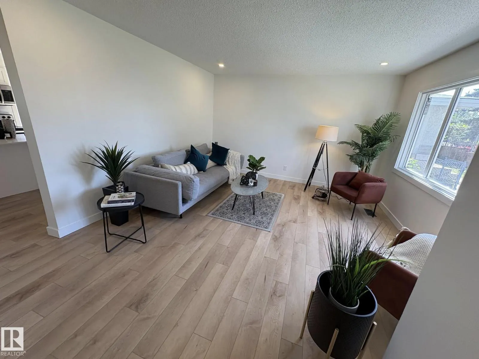 13211 95 ST NW