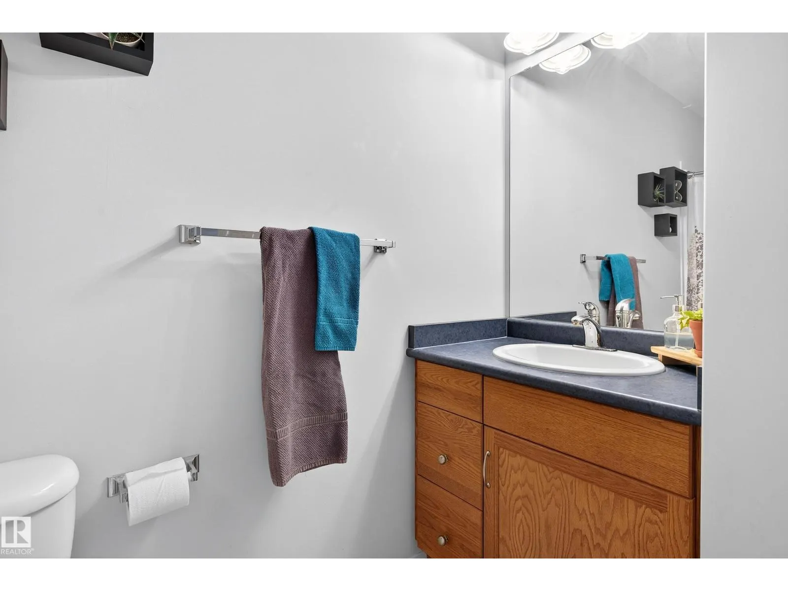 #16 225 BLACKBURN DR E SW