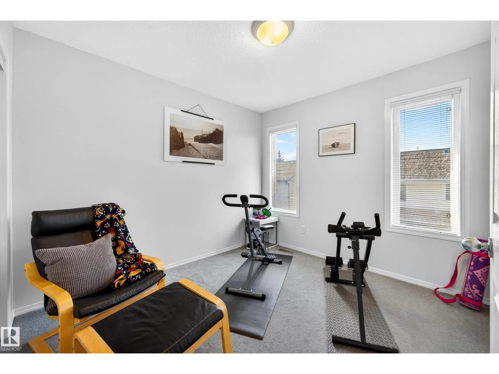 #16 225 BLACKBURN DR E SW