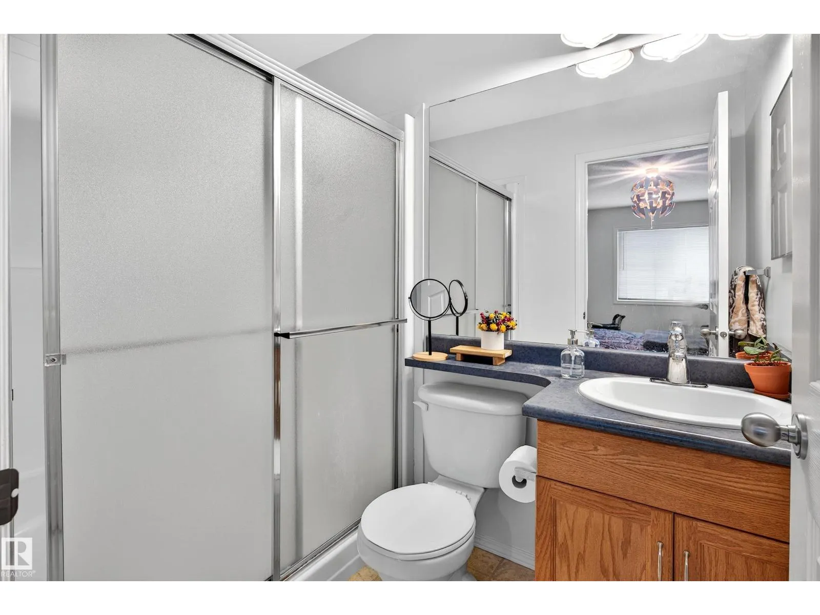 #16 225 BLACKBURN DR E SW