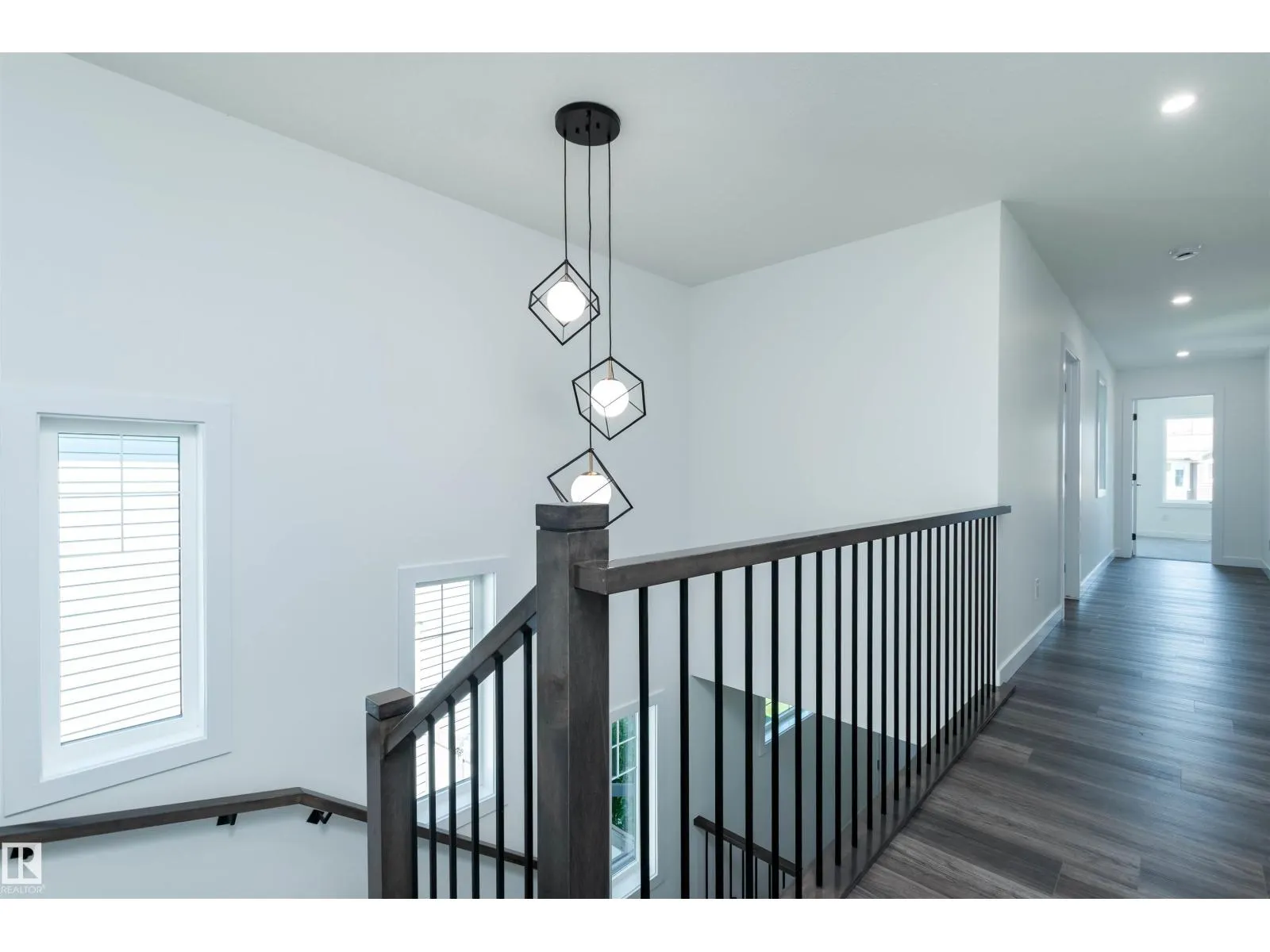 17 Sunbury PL