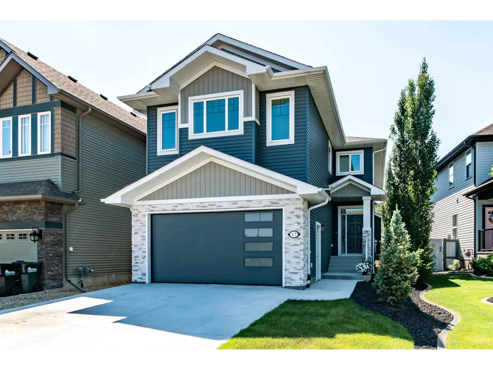 17 Sunbury PL