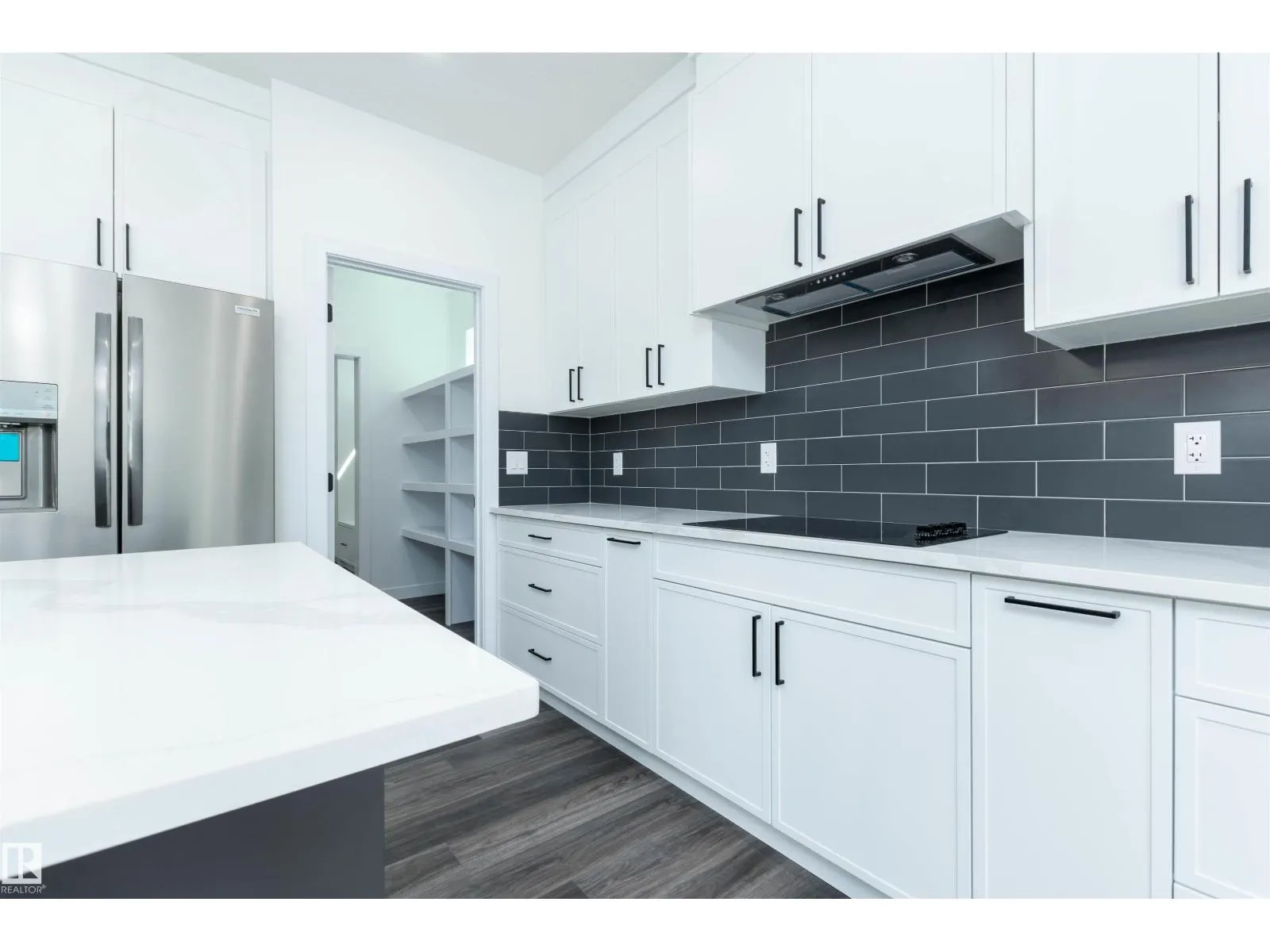 17 Sunbury PL