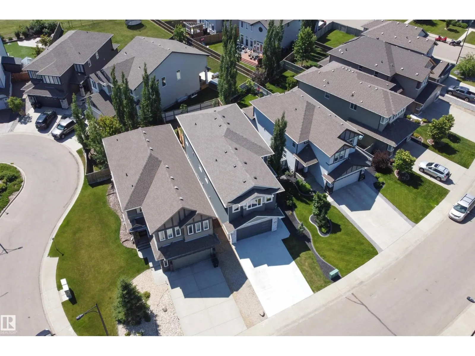 17 Sunbury PL
