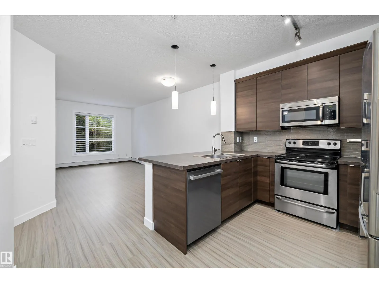 #108 2590 ANDERSON WY SW