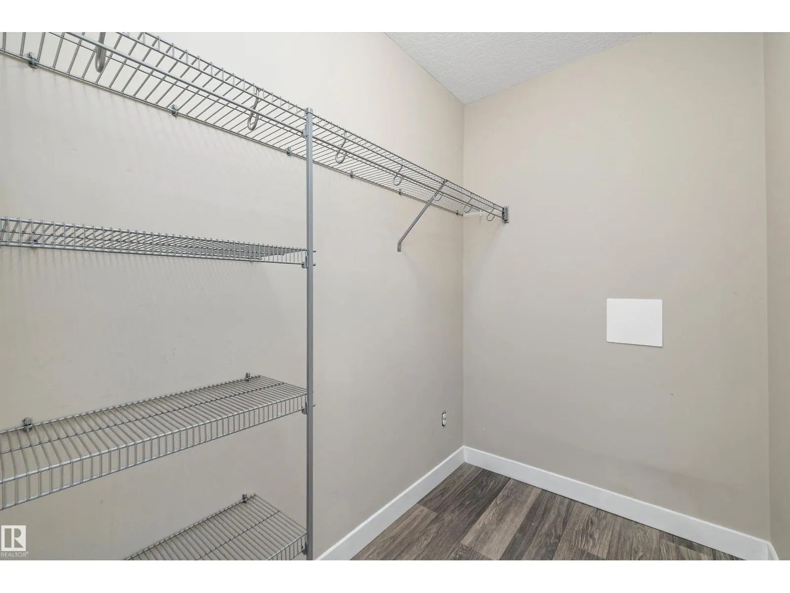 #108 2590 ANDERSON WY SW