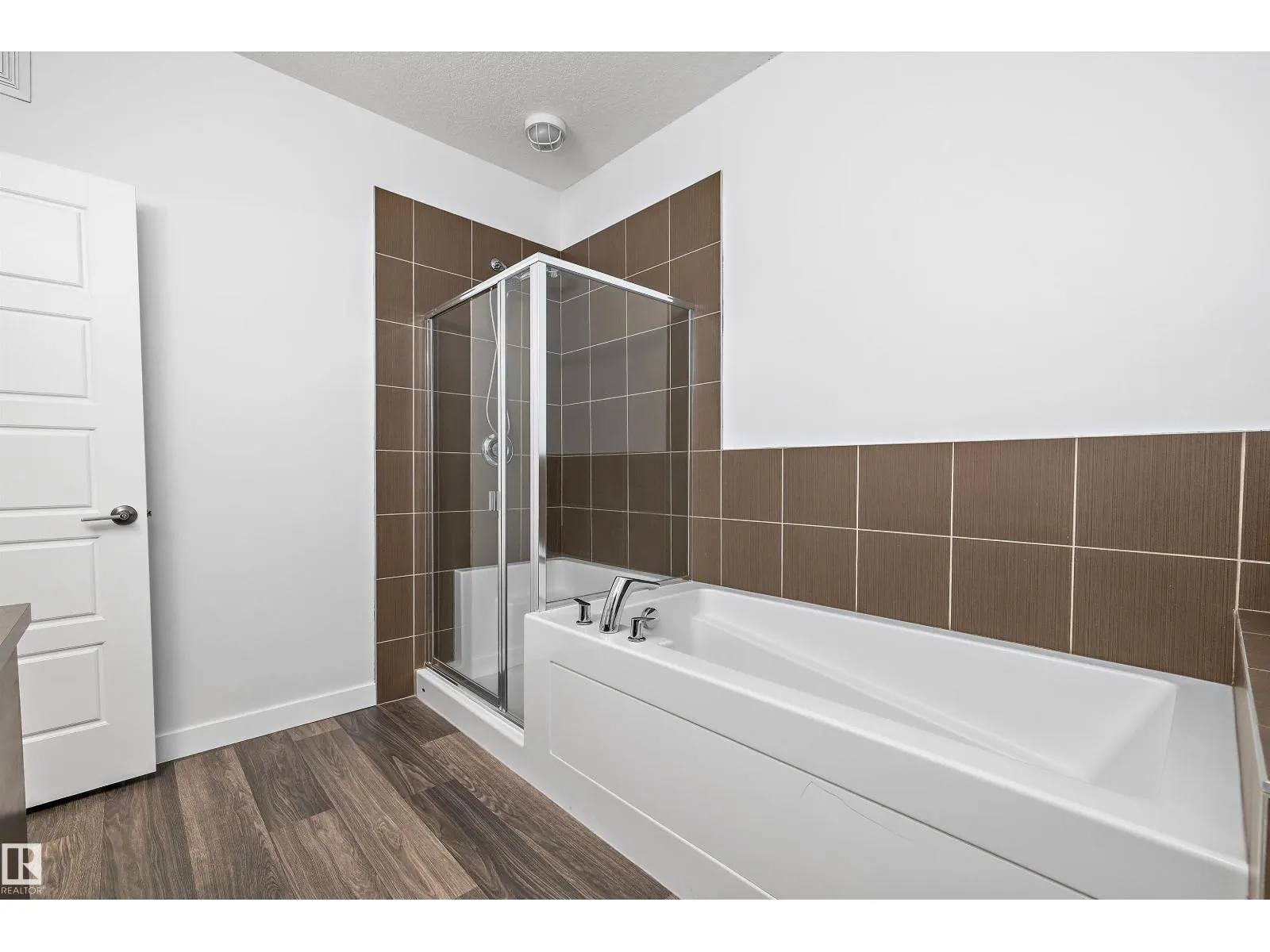 #108 2590 ANDERSON WY SW