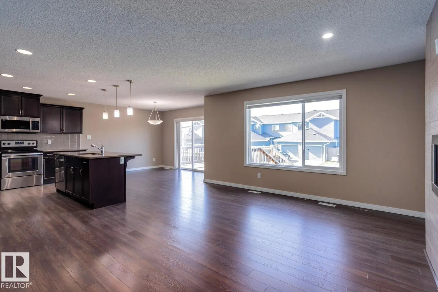 3528 CLAXTON CR SW