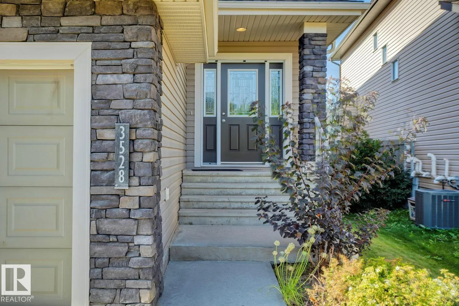 3528 CLAXTON CR SW