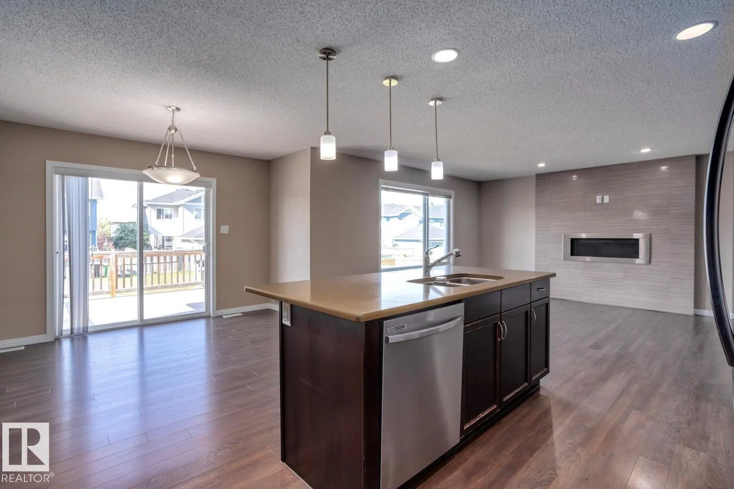 3528 CLAXTON CR SW