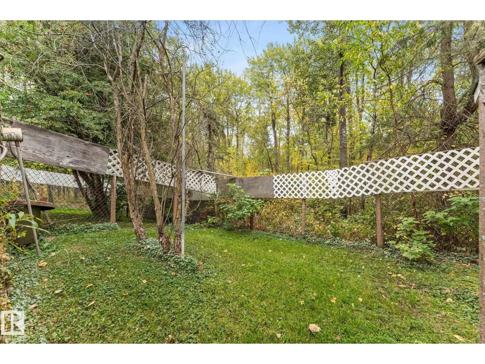 #412 & 411 53303 RGE ROAD 31