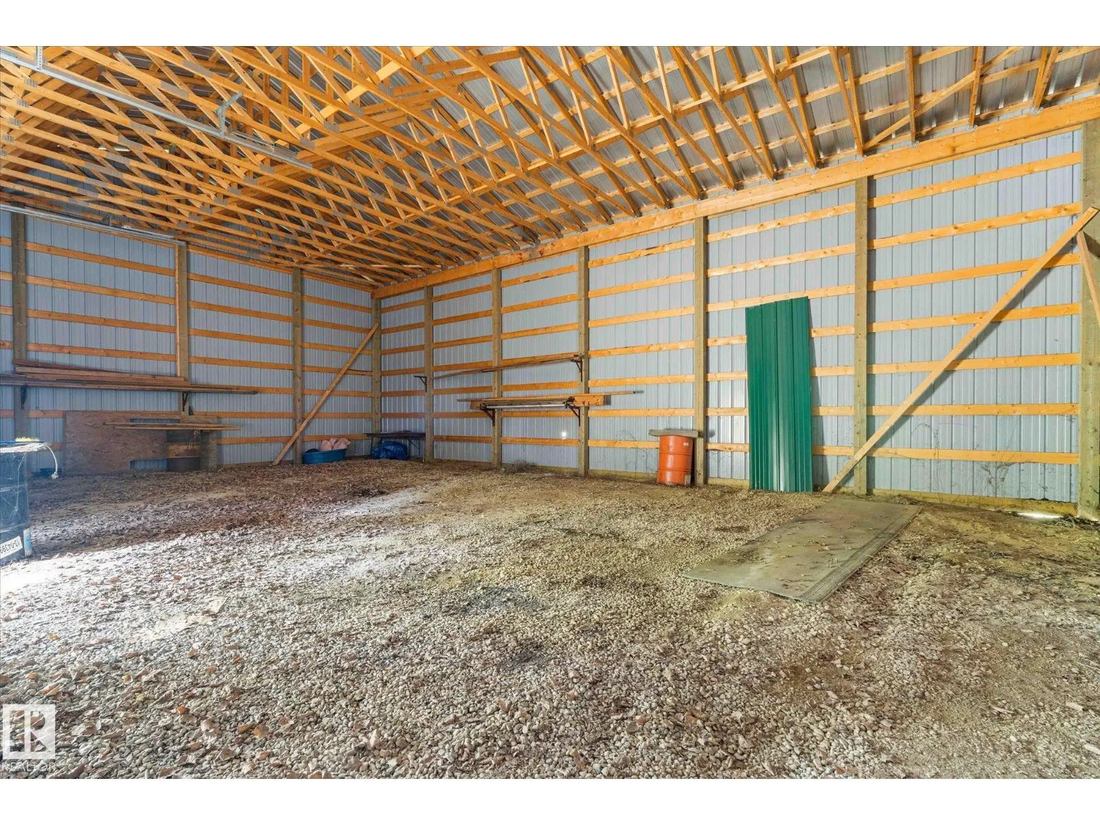 #412 & 411 53303 RGE ROAD 31