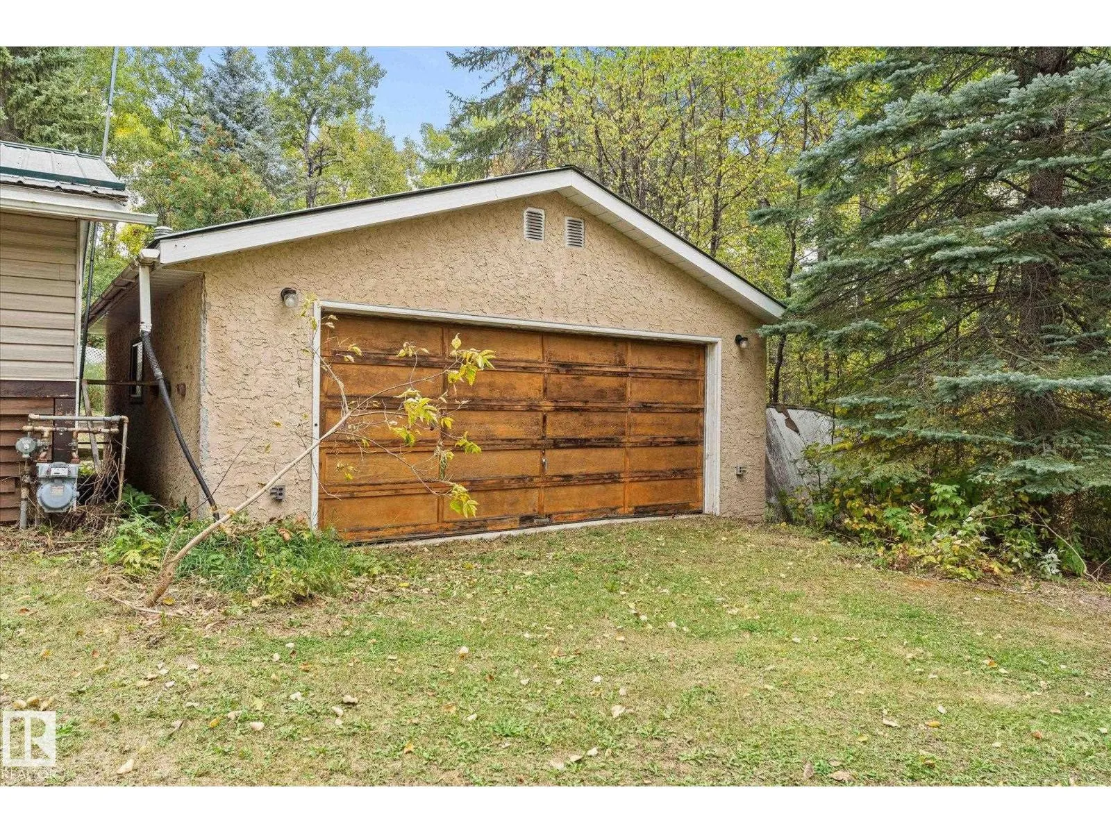 #412 & 411 53303 RGE ROAD 31