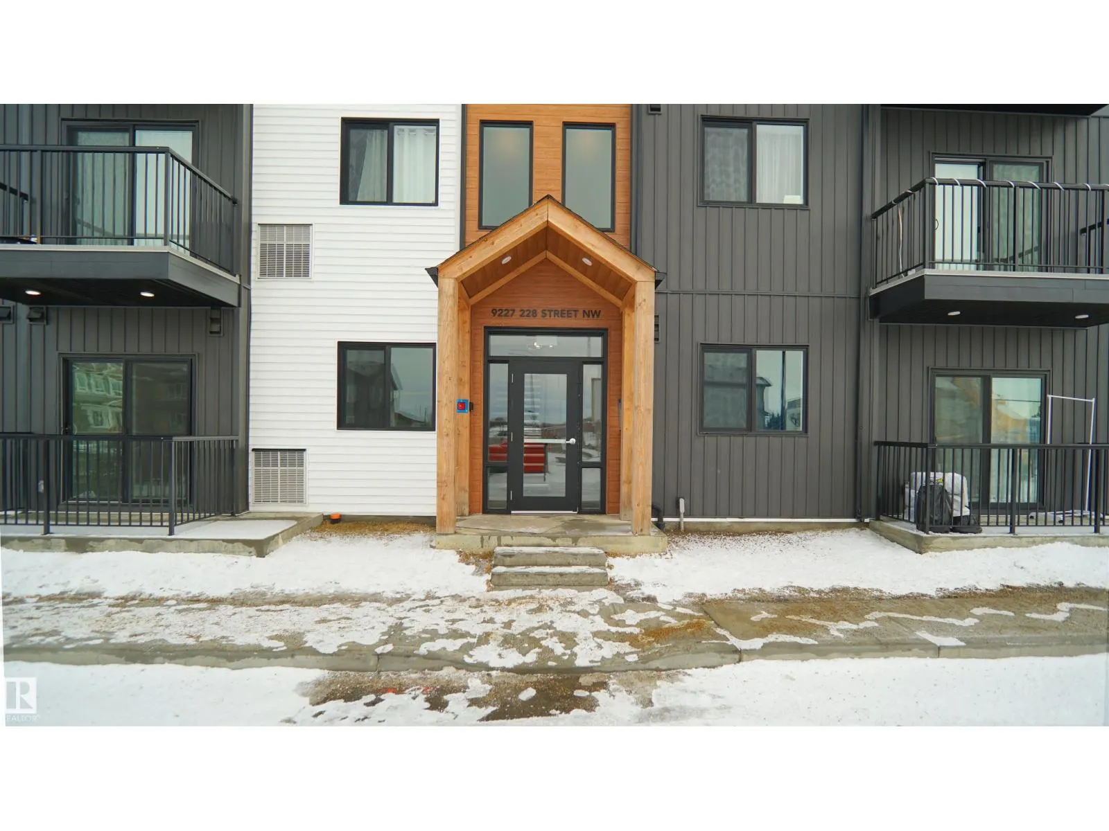 #103 9215 228 ST NW