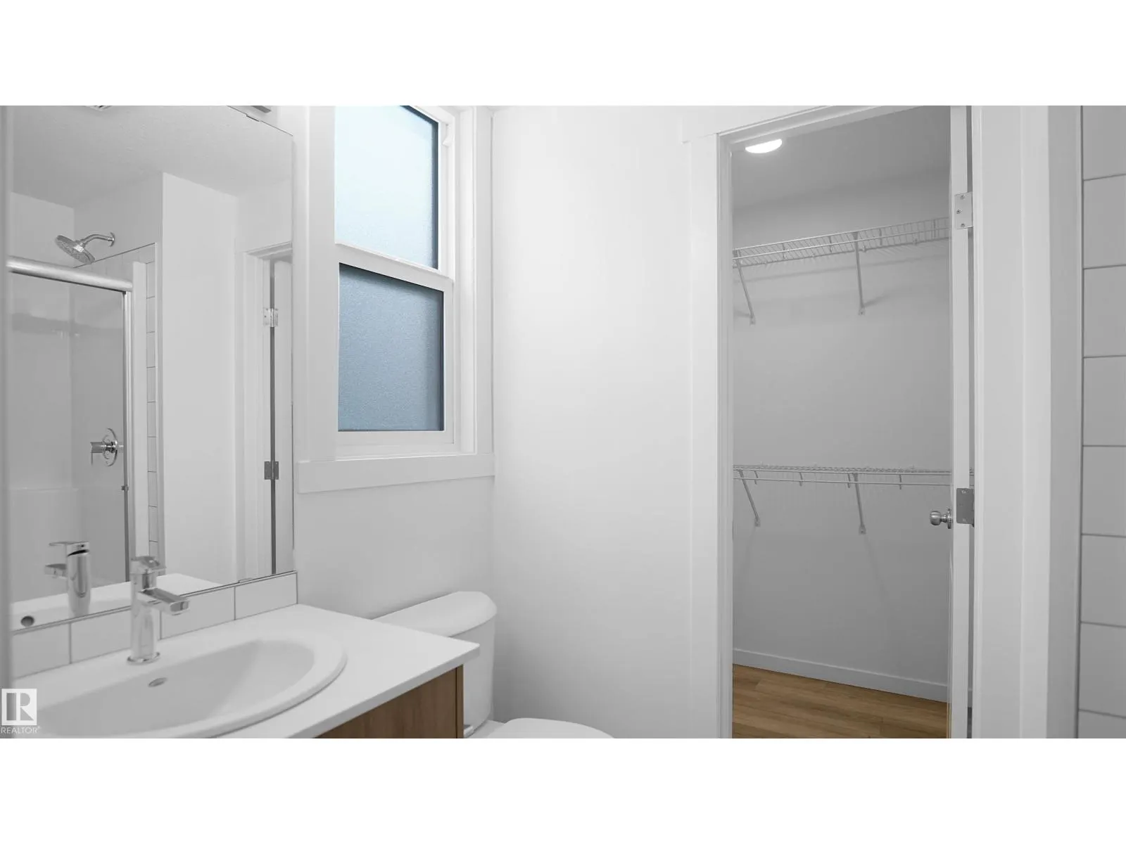 #103 9215 228 ST NW