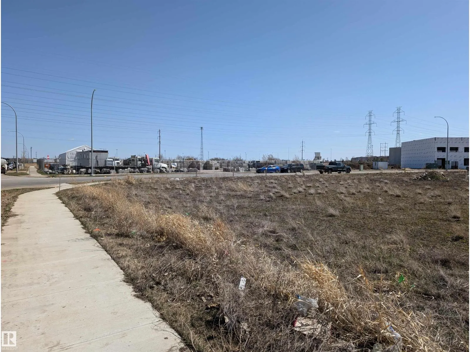 2803 51 AV NW