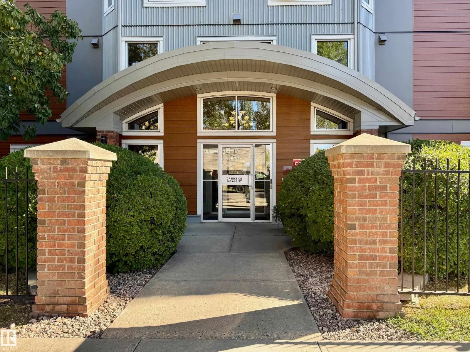 #508 7839 96 ST NW