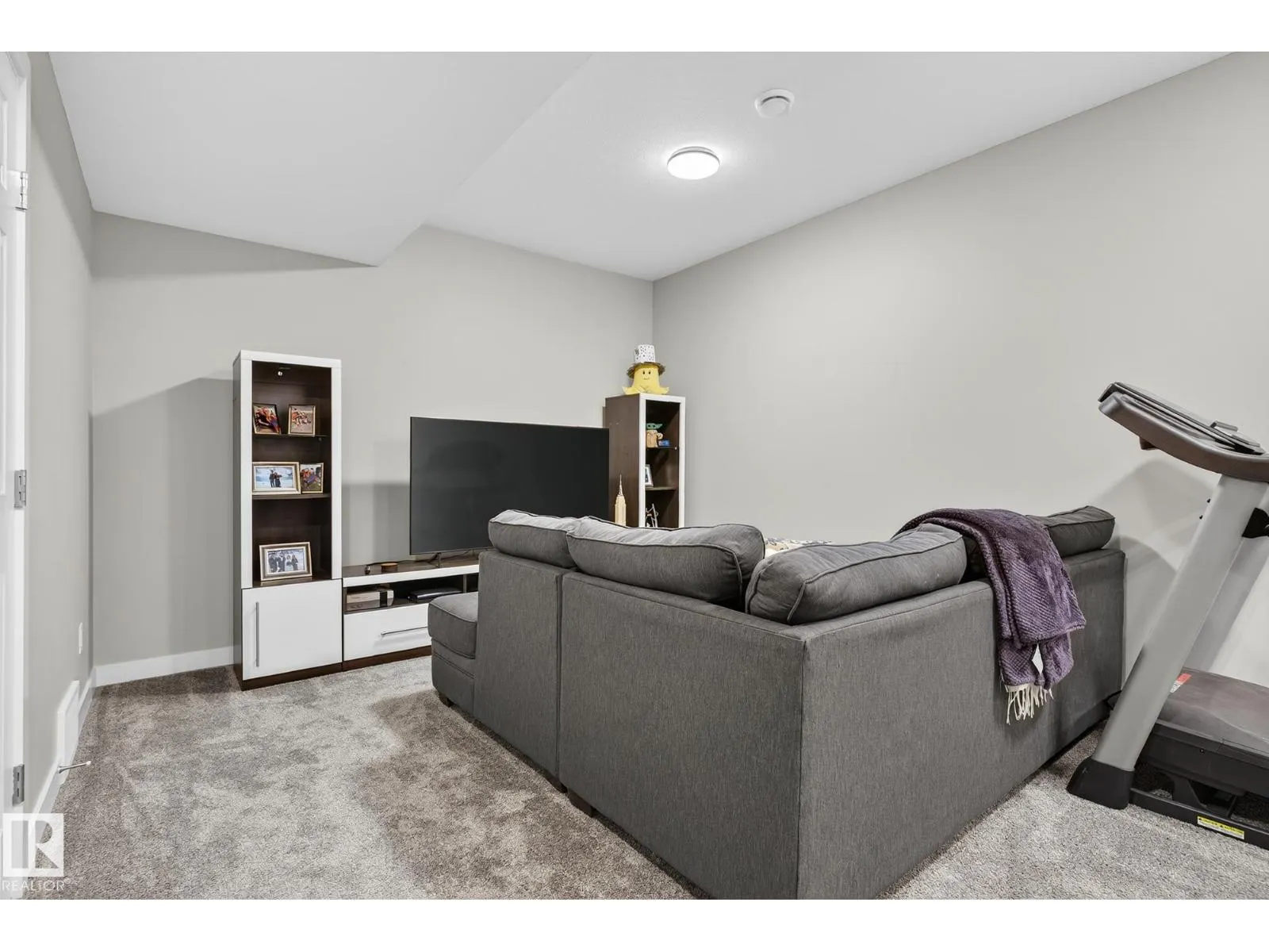16635 30 AV SW