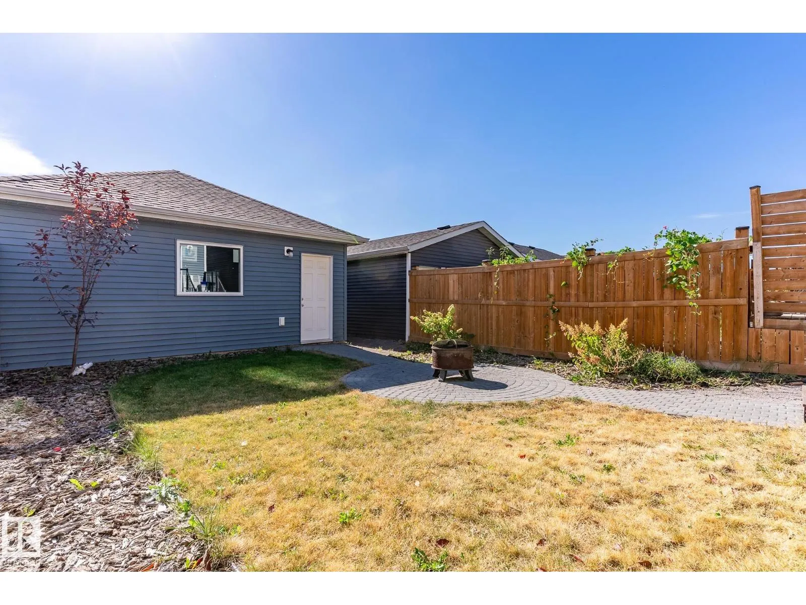 16635 30 AV SW