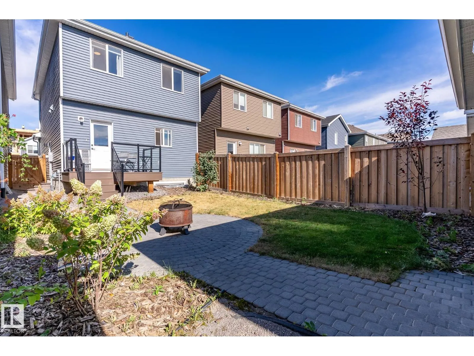 16635 30 AV SW
