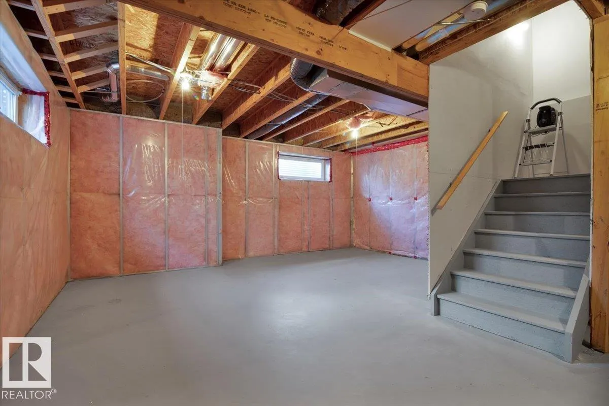 7214 174 AV NW