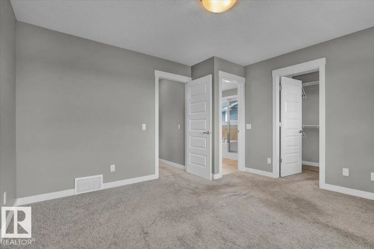 7214 174 AV NW