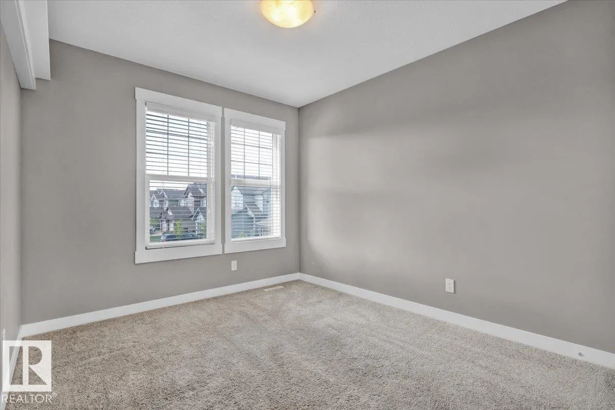 7214 174 AV NW