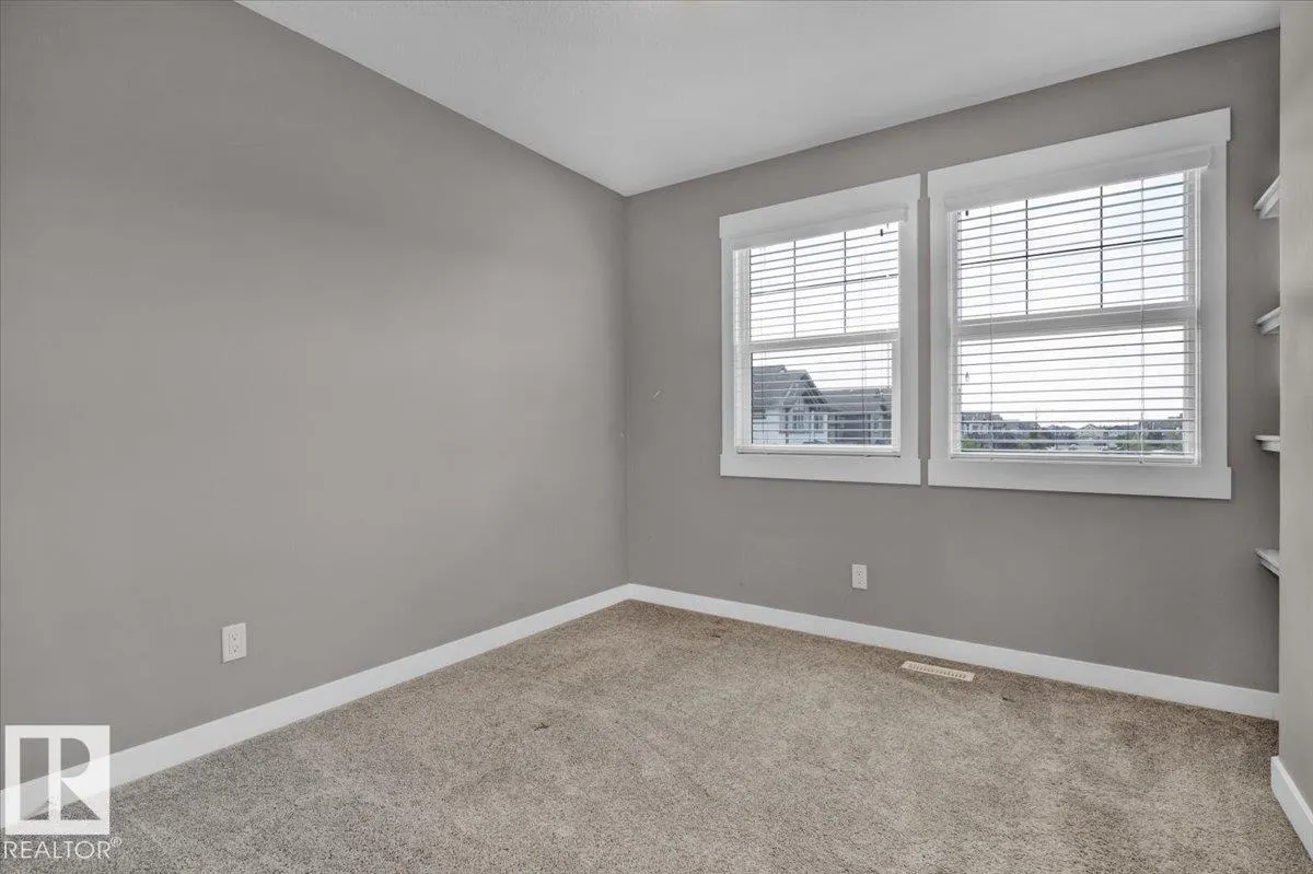 7214 174 AV NW