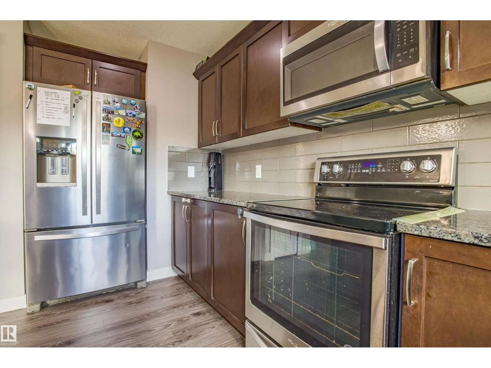 4131 30 ST NW