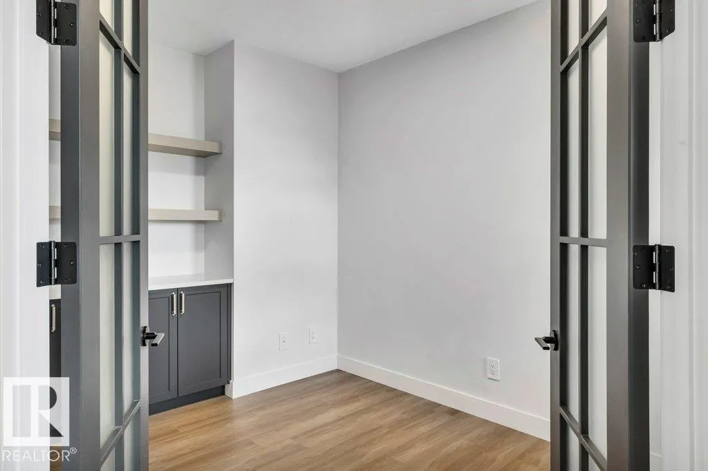 80 HEMINGWAY CR