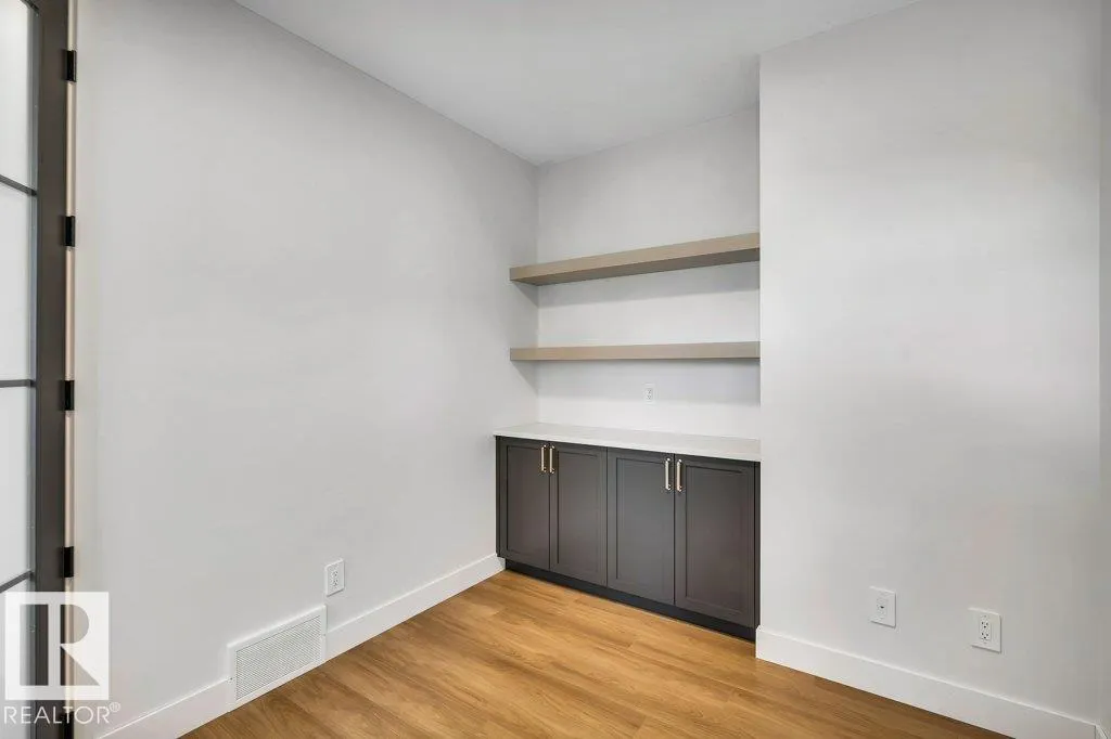 80 HEMINGWAY CR
