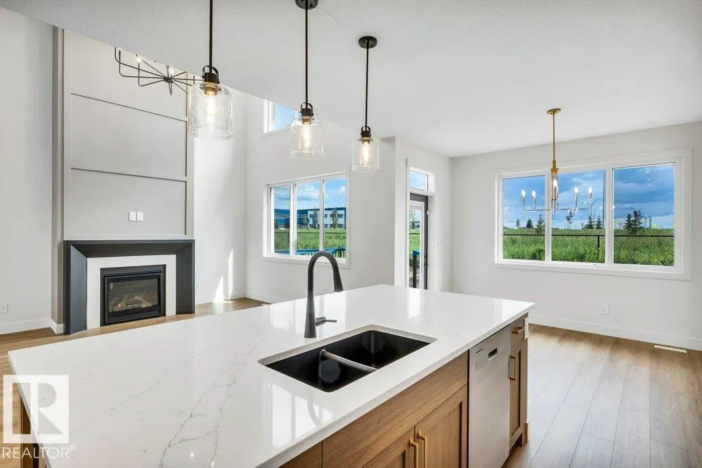 80 HEMINGWAY CR