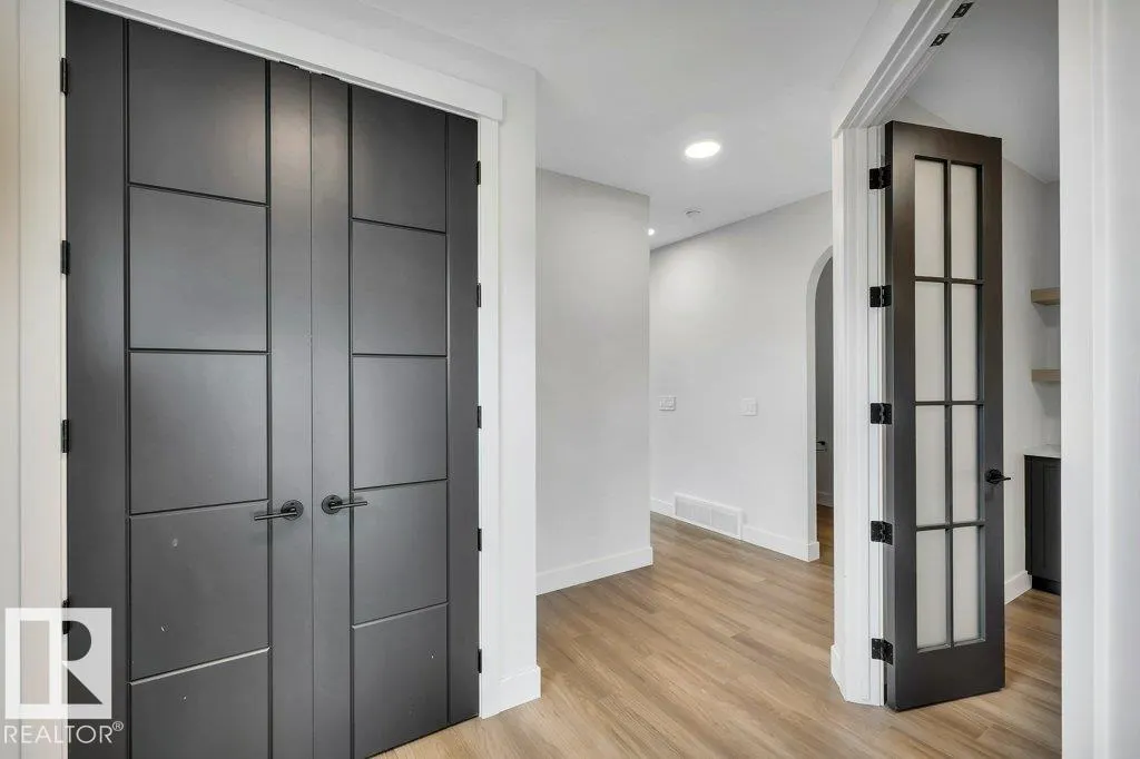 80 HEMINGWAY CR