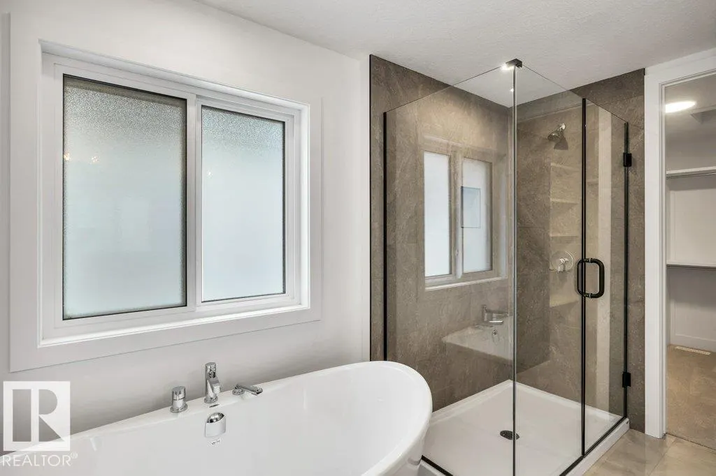 80 HEMINGWAY CR