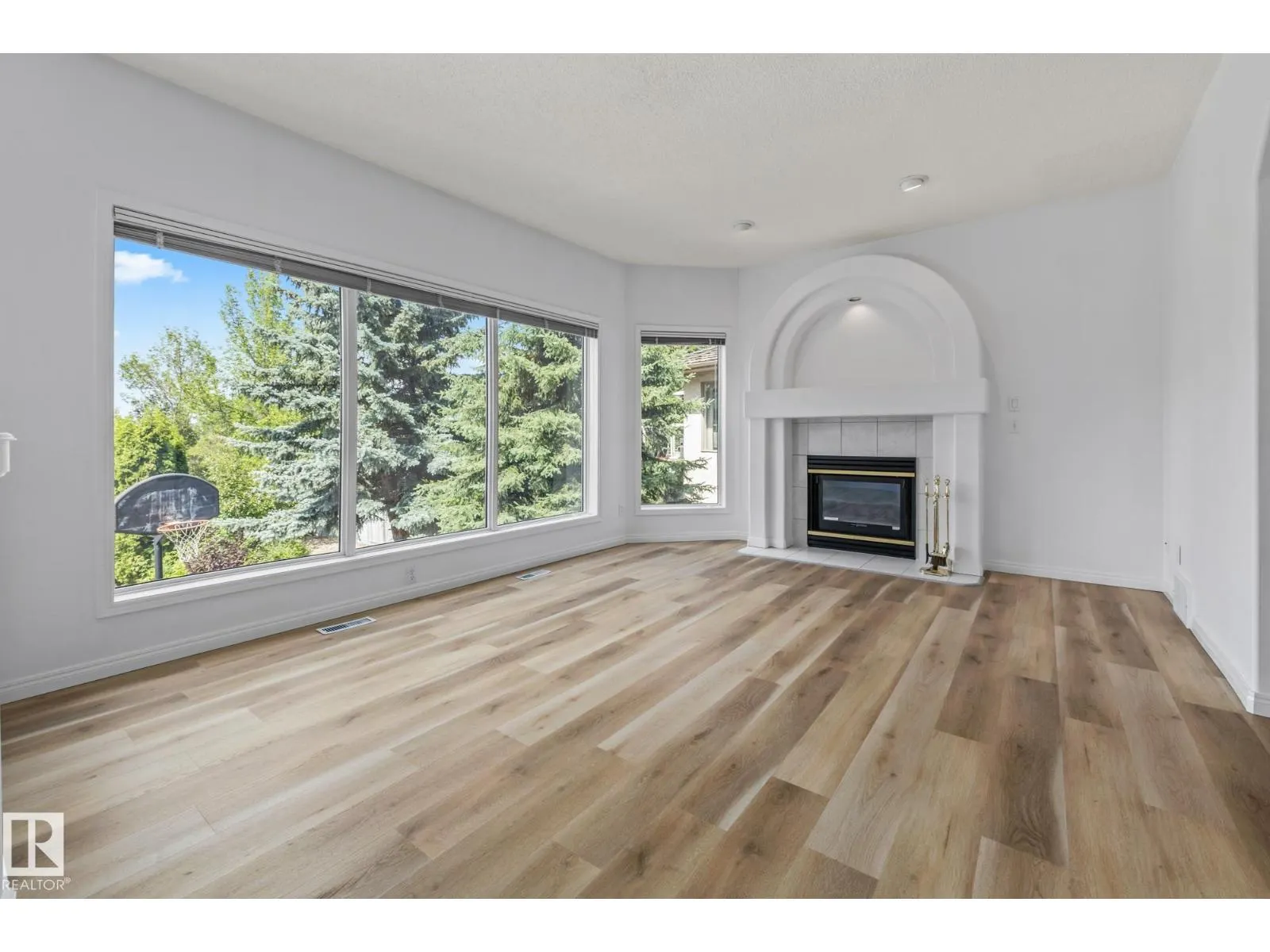 806 Reid PL NW NW